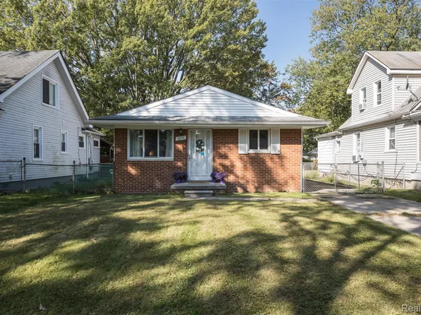 20131 Saint Francis St, Livonia, MI 48152