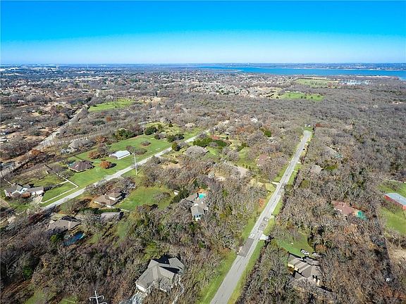 3rd image of 1652 Creekside Dr