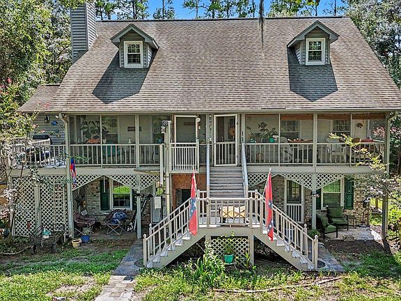 3rd image of 515 River Rd.
