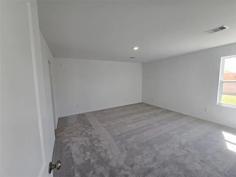 6411 Linden Leaf Dr — Photo 9