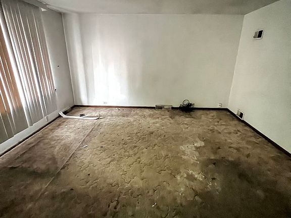 3rd image of 3114 S Parnell Ave
