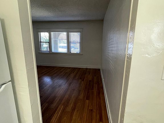 2nd image of 224 Pomona Ave APT 1