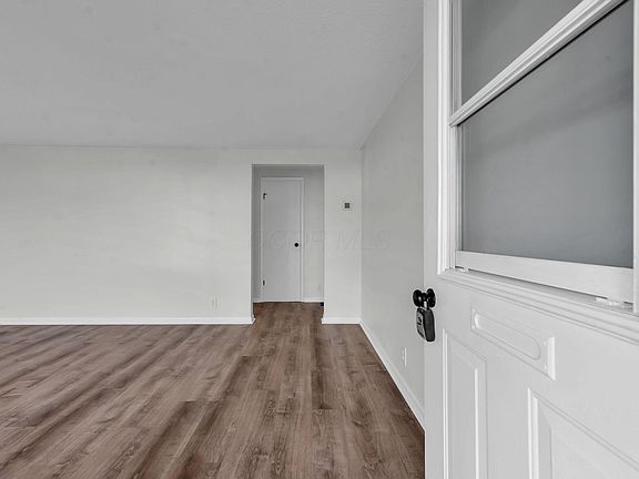 4th image of 122 Ringold St