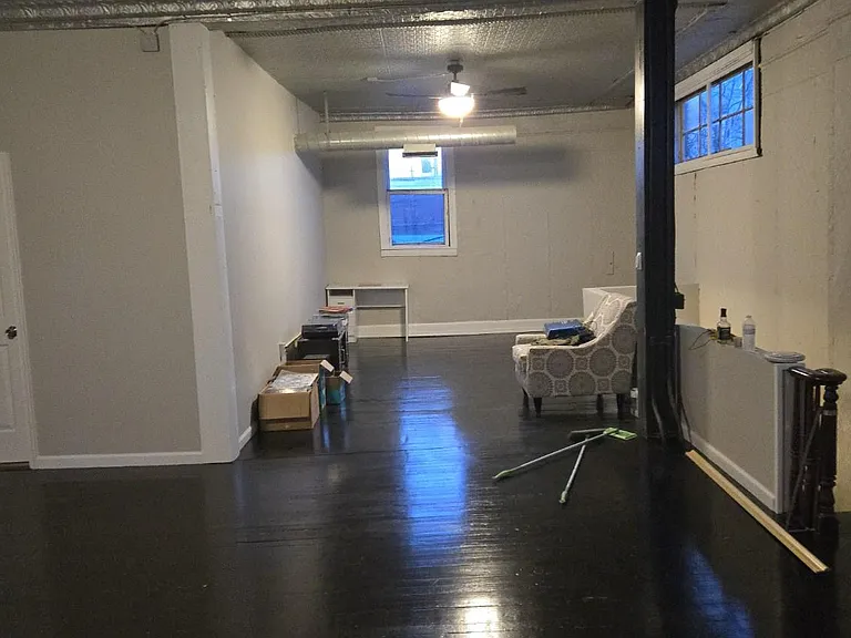 19 E Main St #4 — Photo 4
