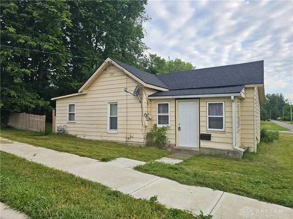 101 E 3rd St, West Alexandria, OH 45381