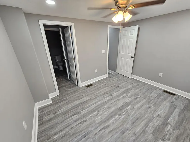 1254 Carroll St — Photo 7