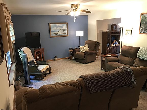 3rd image of 6115 Harley Ave