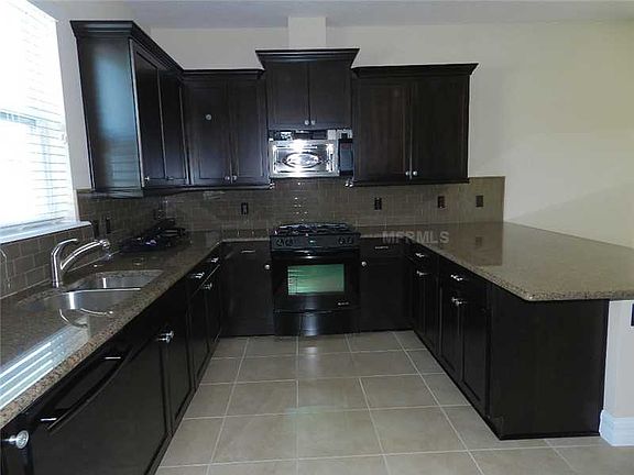 2nd image of 109 Salt Marsh Ln