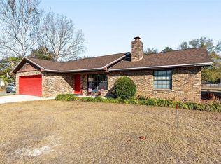 825 NE 165th St, Citra, FL 32113