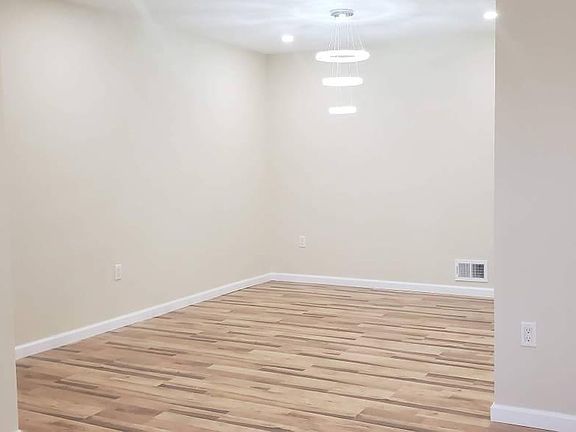 4th image of 50 Pine St APT 6I1