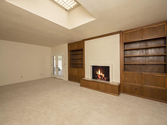 5th image of 8134 E Del Rubi Dr
