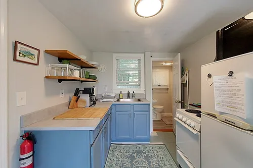 33 Warren Ave Photo 1