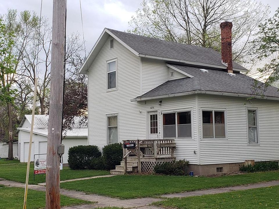 1st image of 626 N East St
