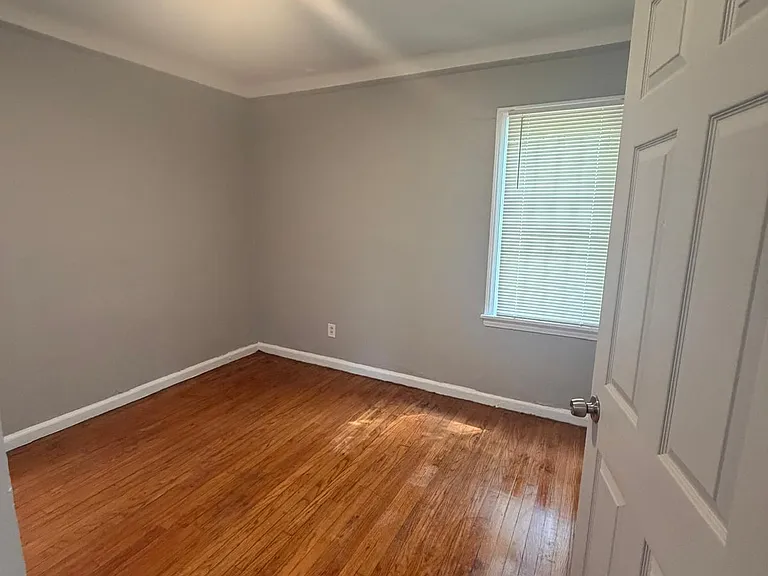 10030 Abington Ave — Photo 6