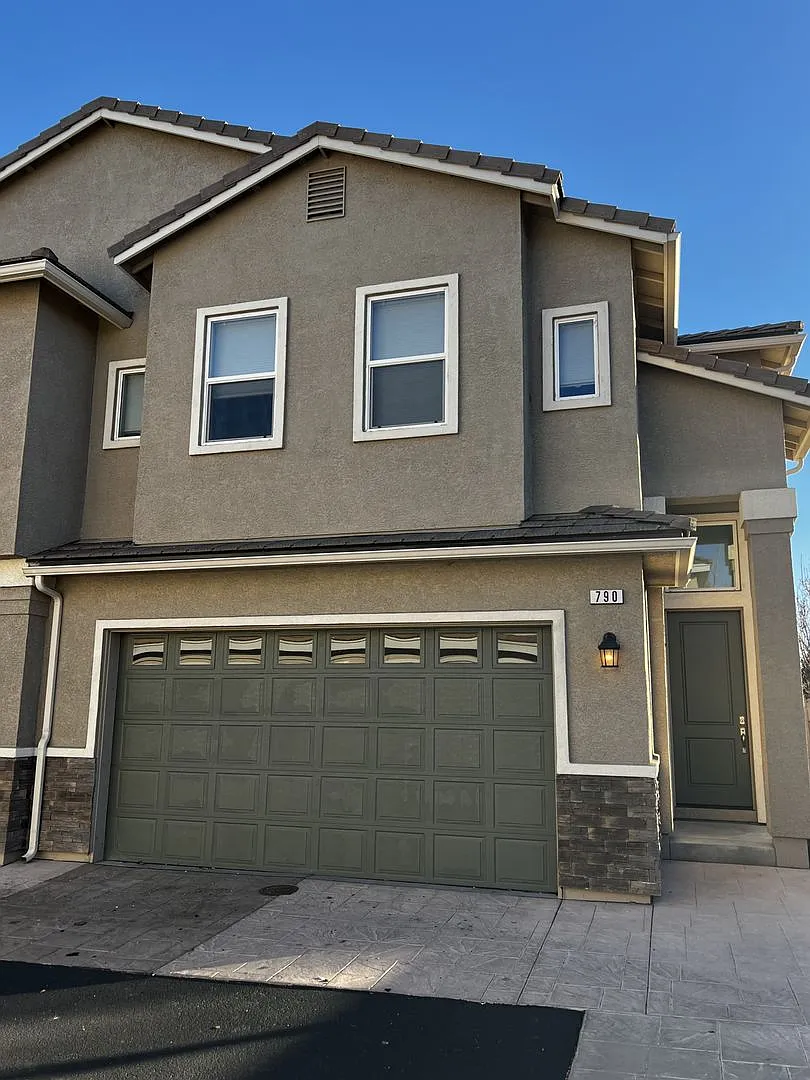 Building Photo - 790 Sarcinella Ct
