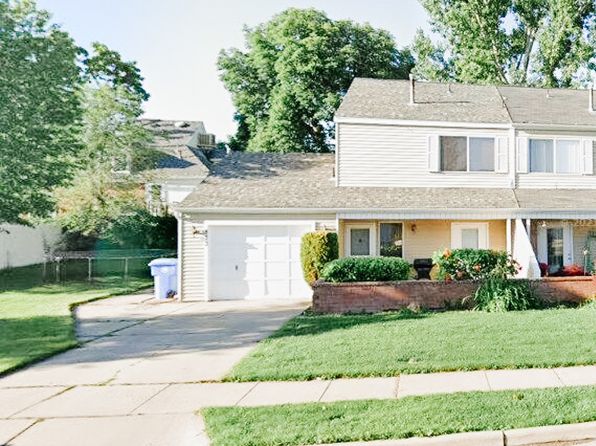 823 Summer Tree Dr