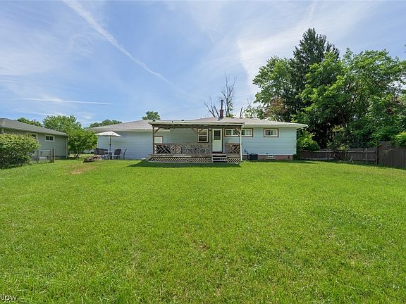 4th image of 1528 Diana Dr