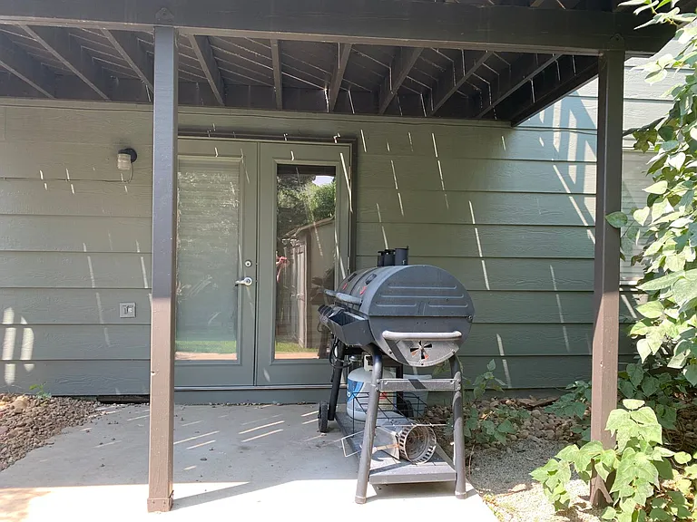 445 Conrad Dr — Photo 17