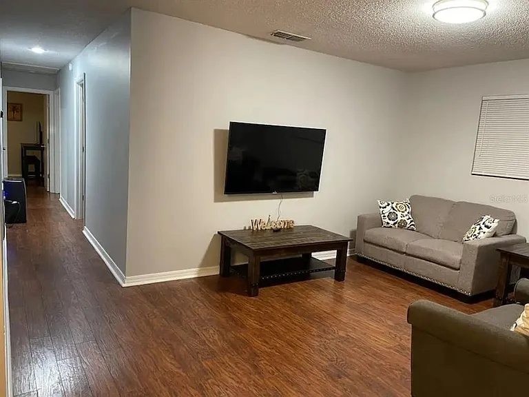 23084 NW 184th Rd — Photo 3
