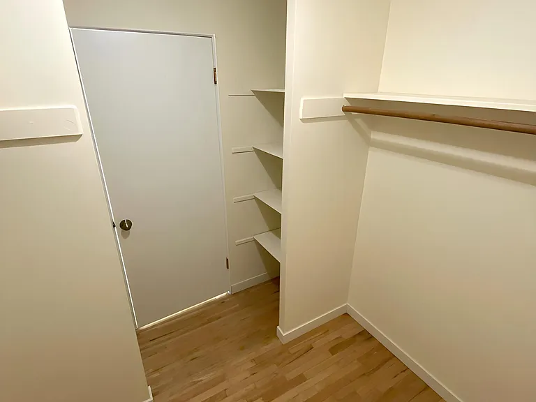 425 Carnarvon St — Photo 28