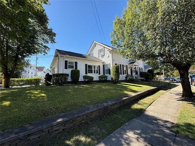 909 Roosevelt Ave, Pawtucket, RI, 02860
