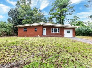 100 Melody Ln, Jacksonville, NC 28540