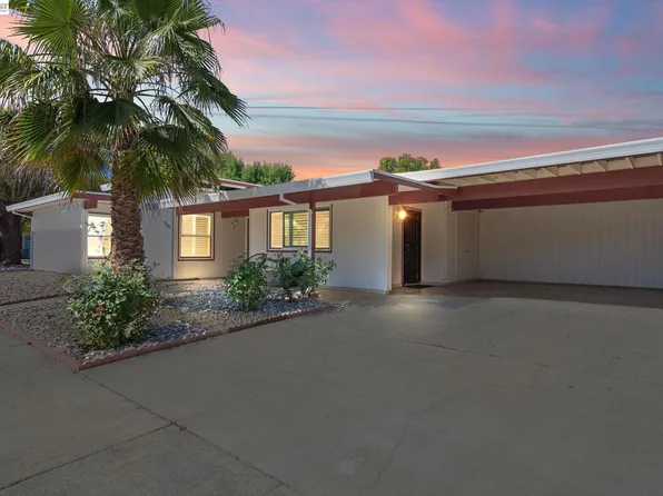 3107 Corona Dr, Davis, CA 95616