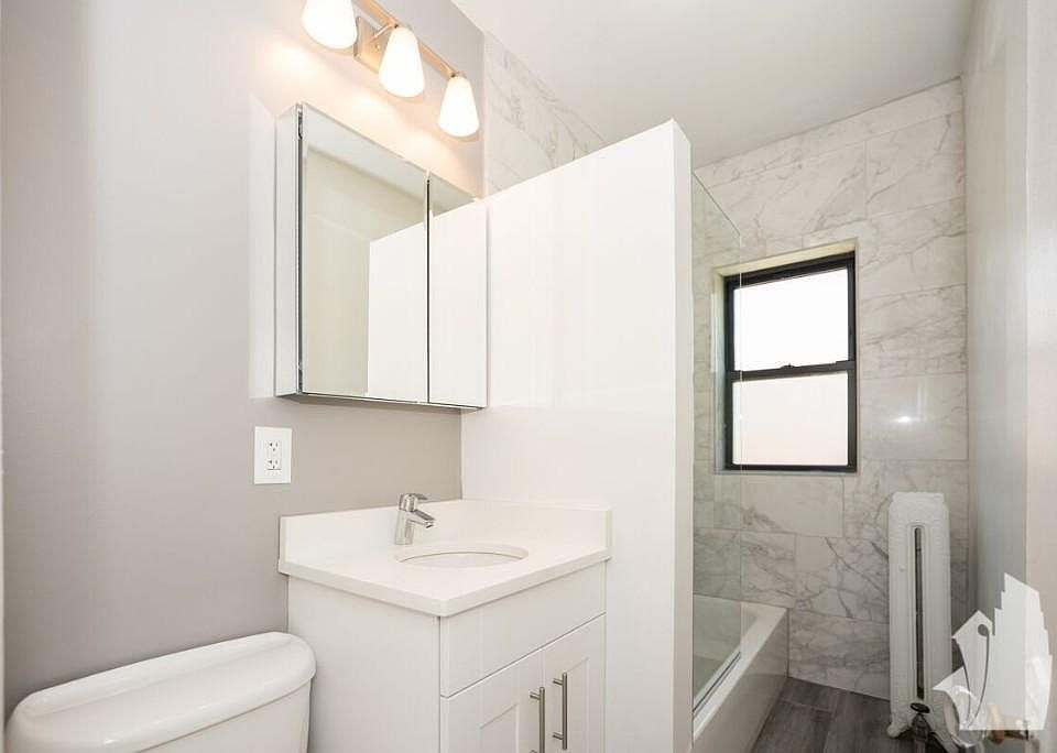 1st image of 622 W Stratford Pl #622/3N