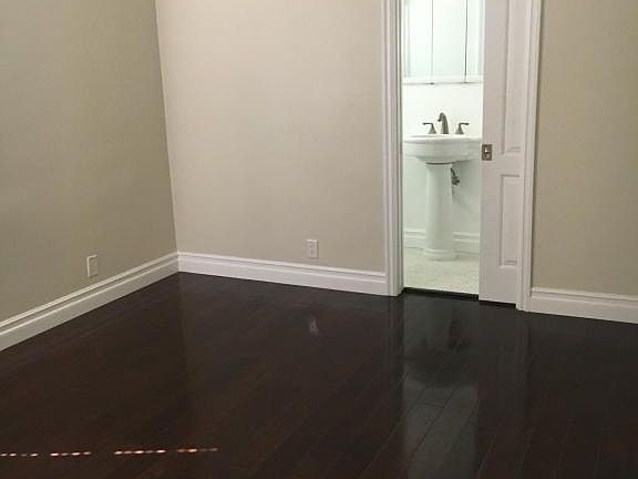 4th image of 5312 Amigo Ave