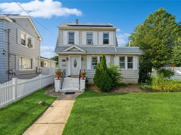 537 Dubois Avenue, Valley Stream, NY 11581
