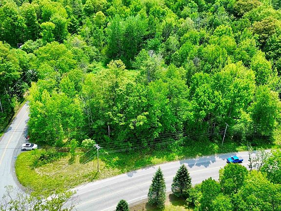4th image of 424 Dartmouth College Highway