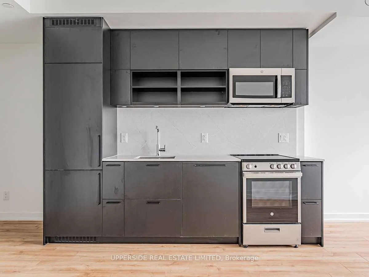 1 bed, $2,400 — Photo 3
