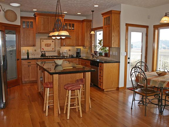 5th image of 8816 E Mount Spokane Park Dr