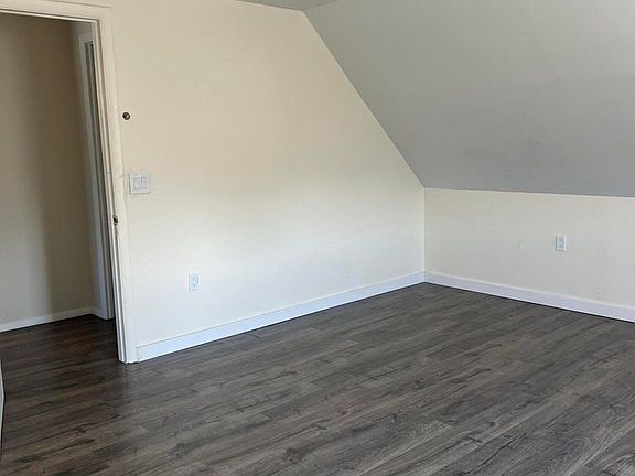 5th image of 71 Byram Rd