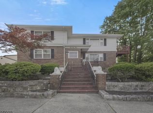 71 Anderson Ave, Totowa, NJ 07512