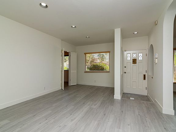 2nd image of 149 S La Peer Dr