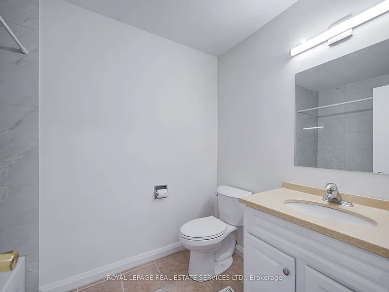 3500 Glen Erin Dr #4 — Photo 23