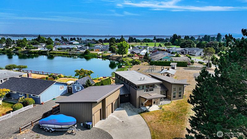 2nd image of 5493 Salish Road