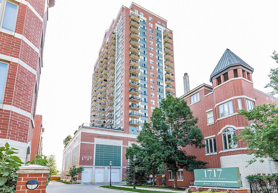 1st image of 1717 S Prairie Ave APT 1809