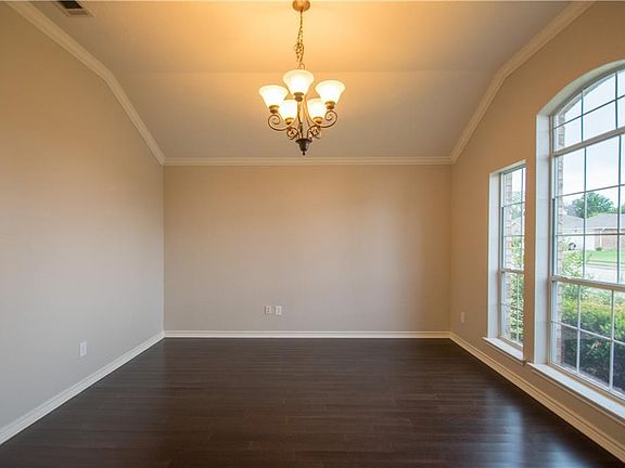 3rd image of 5308 Archer Dr
