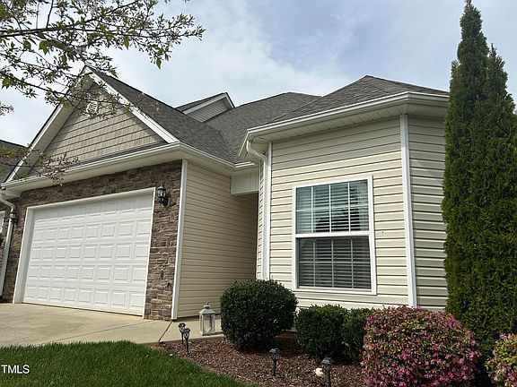 3rd image of 631 Village Lake Dr