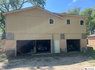 1810 Park Cir, Bellevue, NE 68123