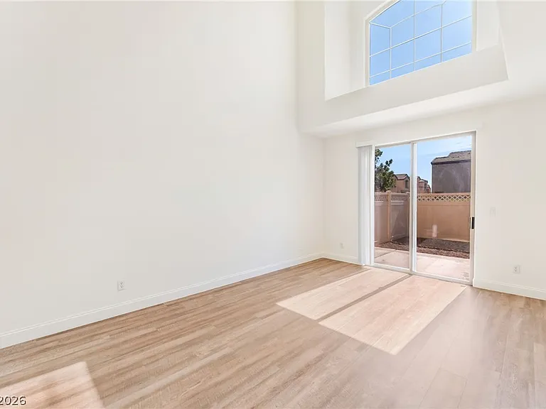 6434 Buttercup Creek St — Photo 6