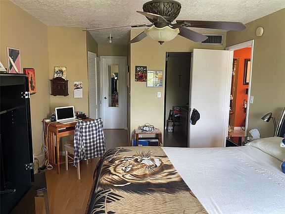 5th image of 9350 Sunrise Lakes Boulevard #208
