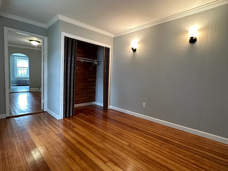 2 Adelaide Ave #B — Photo 9