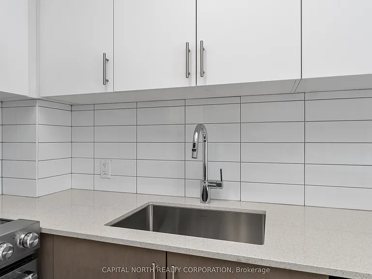 9000 Jane St #2002 — Photo 12