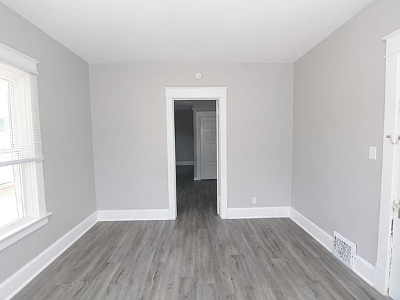 5th image of 3907-3909 7th Ave #1