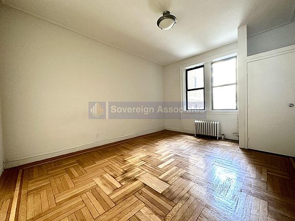 4th image of 652 W 163rd St APT 25