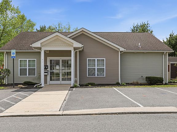 5th image of 63 Redwood St #11585575