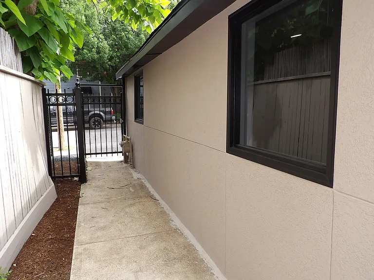 3219 Lee St — Photo 19
